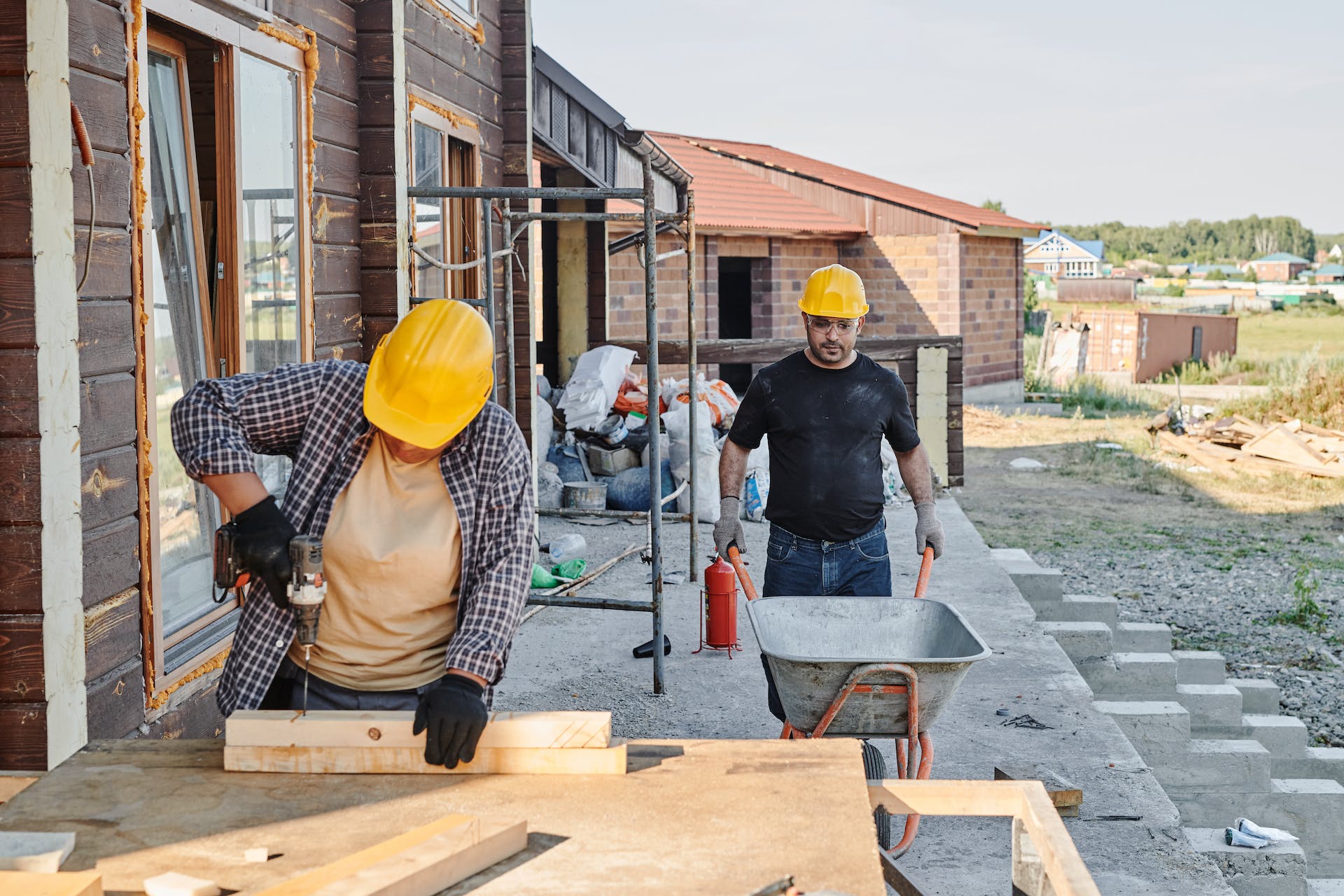 constructores trabajando